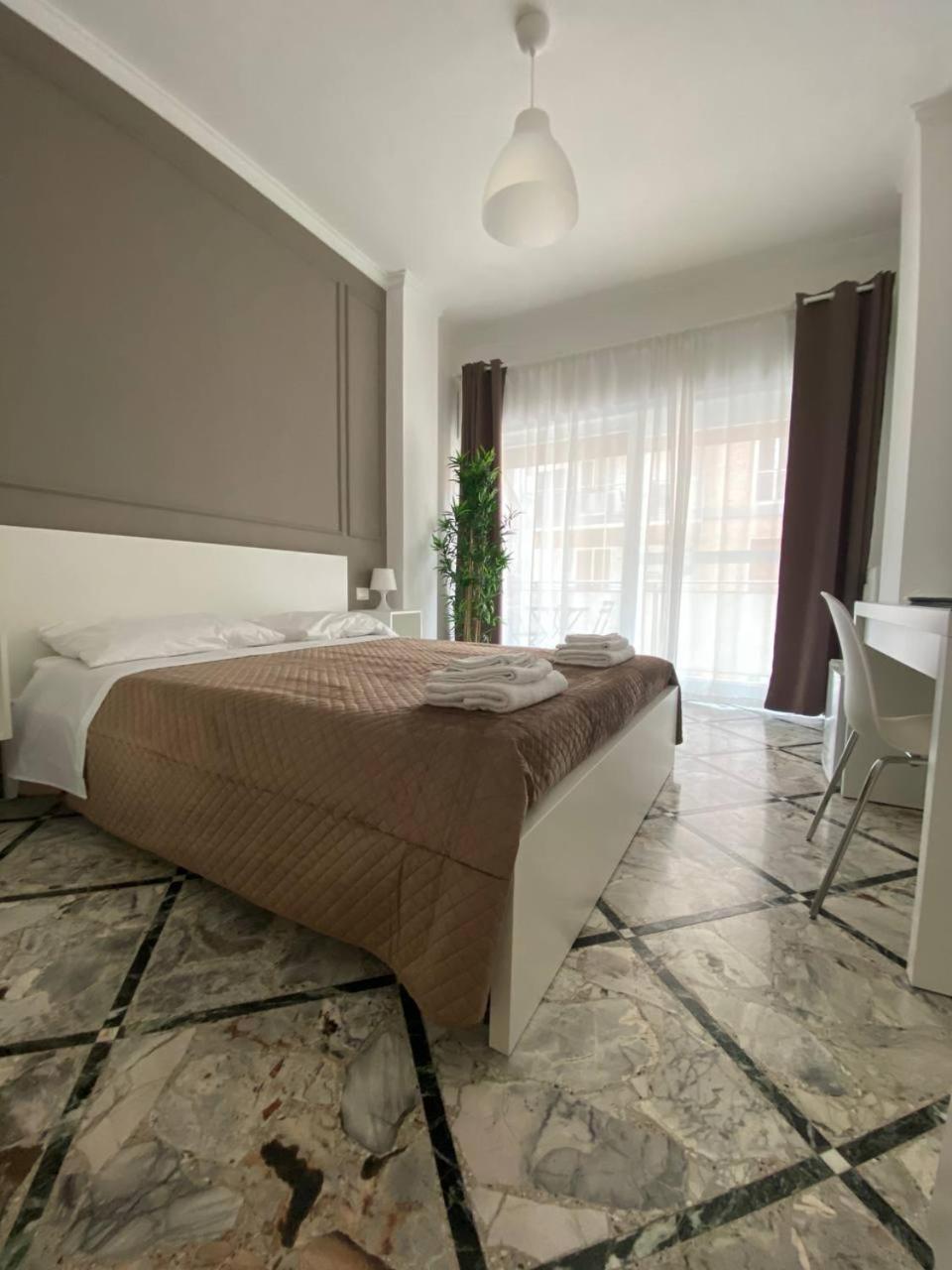 Quintino Sella Suites Bari Phòng bức ảnh